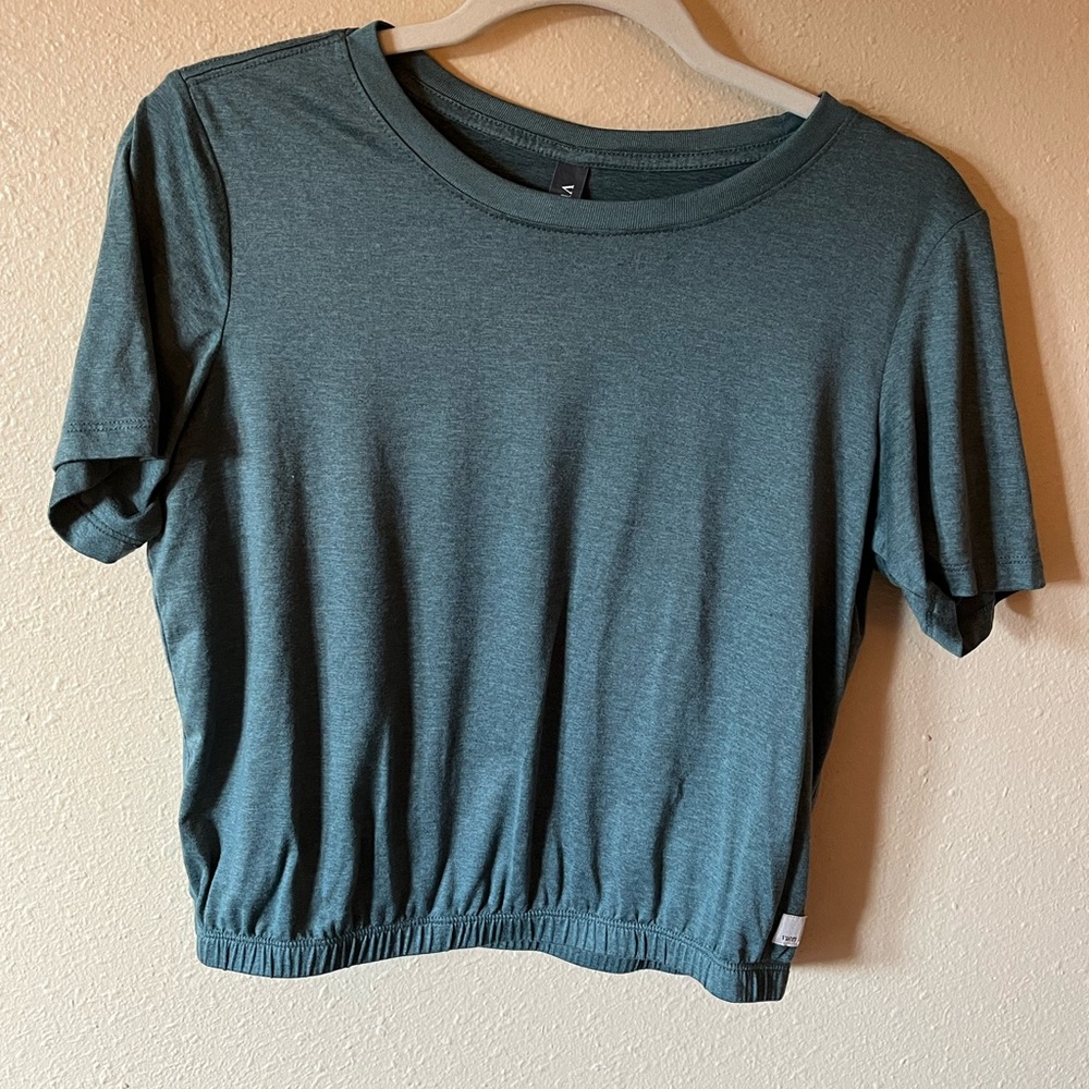 Vuori Cropped Tee